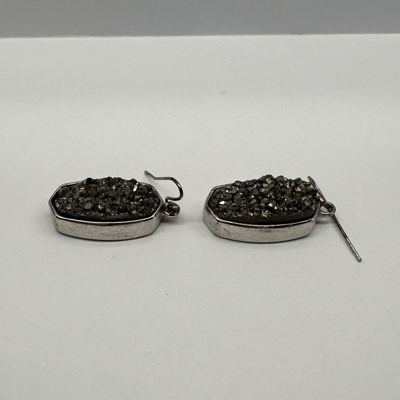 Kendra Scott Danay Iridescent Crystalized Drusy Drop Silvery Rhodium Earrings - Picture 10 of 10